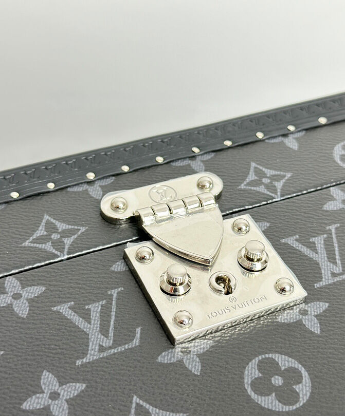 Louis Vuitton Coffret Accessoires M44127 Black